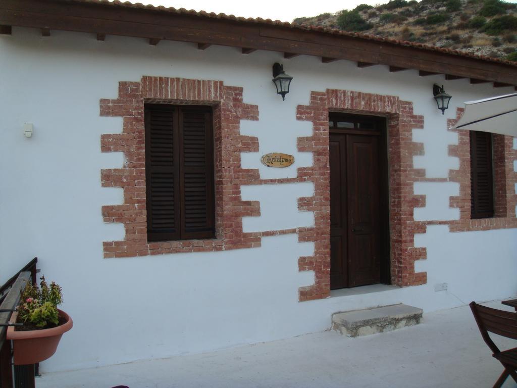 Avalon Village Houses Лимасол Екстериор снимка