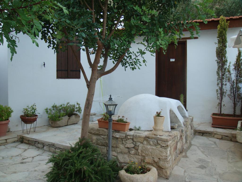 Avalon Village Houses Лимасол Екстериор снимка